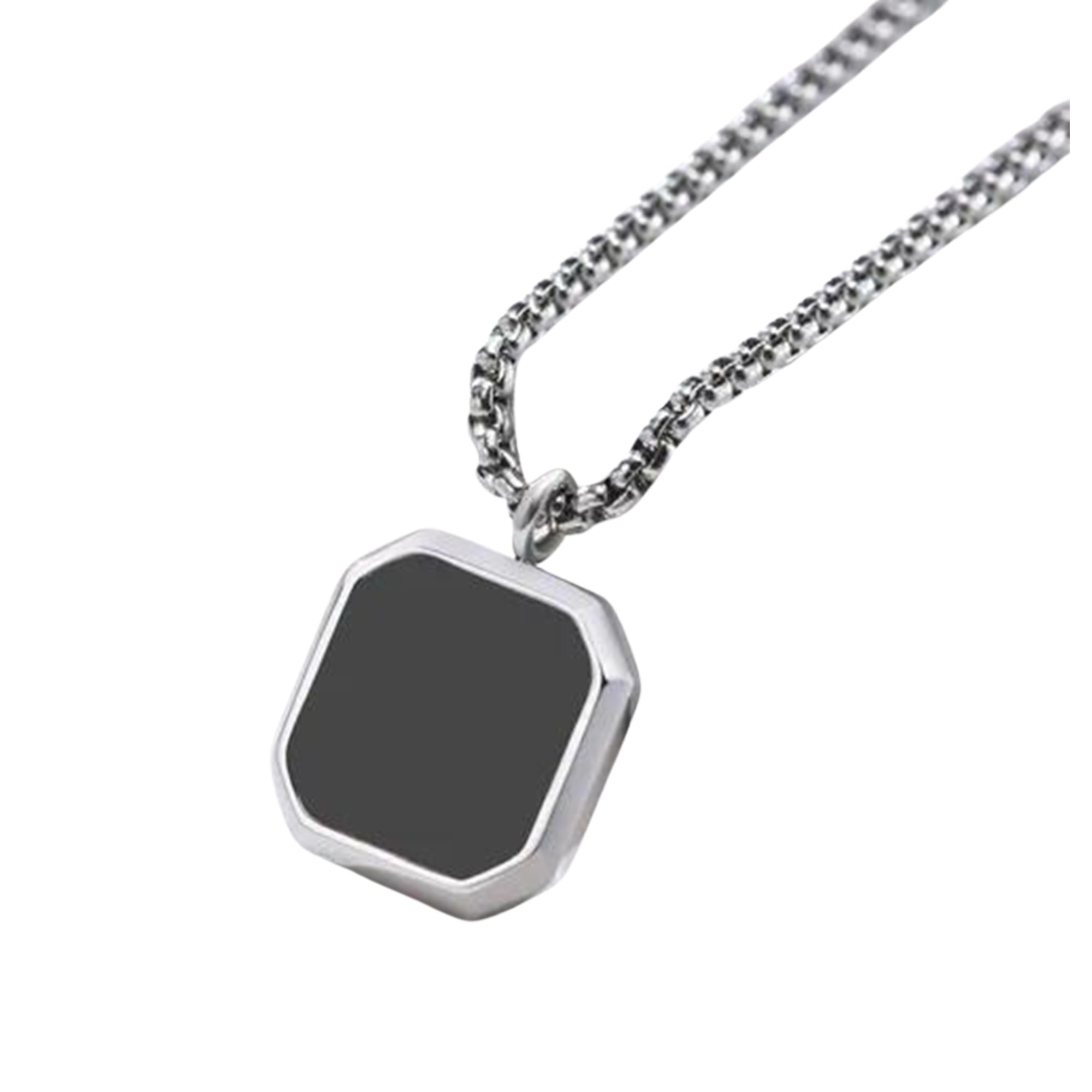 Cadena con dije de cuadrado