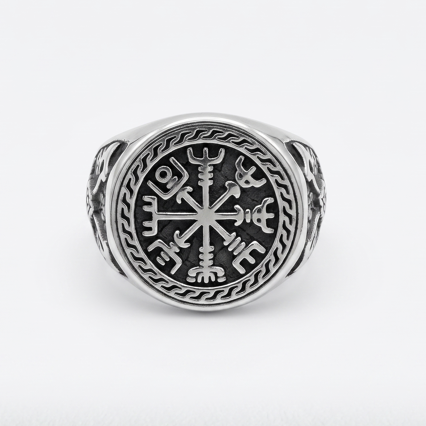 Anillo Vegvísir
